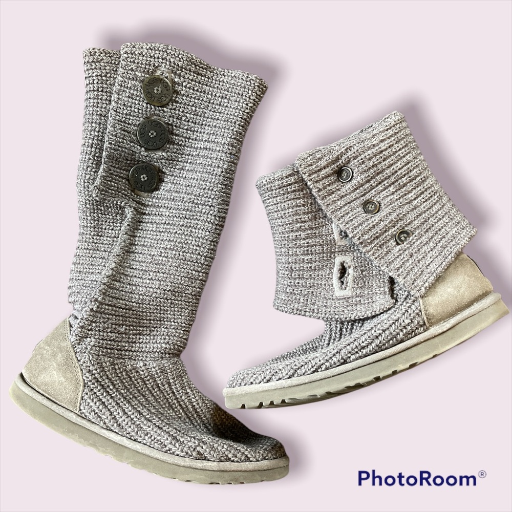 Well worn sweater Uggs